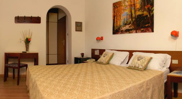 Hotel Bologna, Забронировать Отель Отели в центре Брунико с завтраком, отели в центре Брунико с завтраком