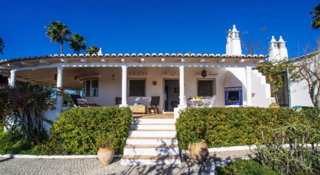Luz Romana B2 (TVA 100), Rezerwuj Hotel Hotele w Algarve z parkingiem, Parking
