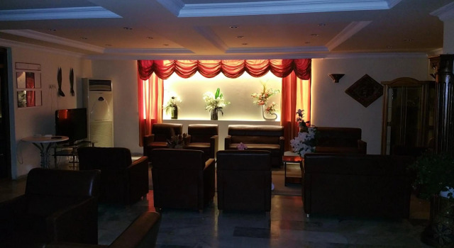 Side Özgürhan Hotel, Rezerwuj Hotel Hotele w Side Coast z basenem, Basen