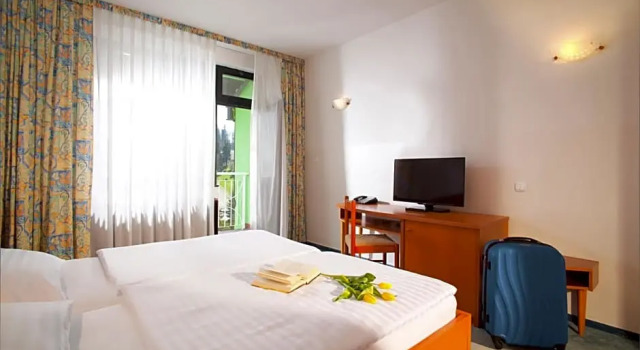 Номер Standard с балконом Hotel Vesna