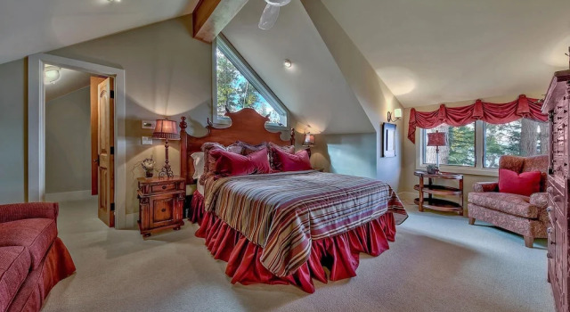 The Luxury Lakefront by Lake Tahoe Accommodations, Prenota Appartamento  