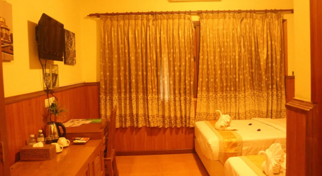 Palm House Boutique Resort, Book Ferieresort Resorthoteller i Kep Province, Ferieresort