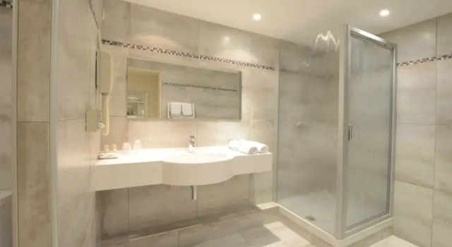 Трёхместный семейный номер Standard Hotel Poretta