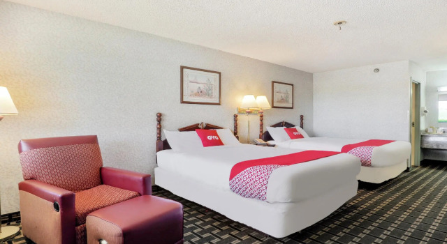 Четырёхместный номер Standard Lonestar Inn & Suites, Erick OK Hwy 40 BY OYO