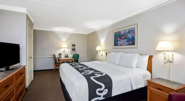 Номер Standard La Quinta Inn by Wyndham Stockton