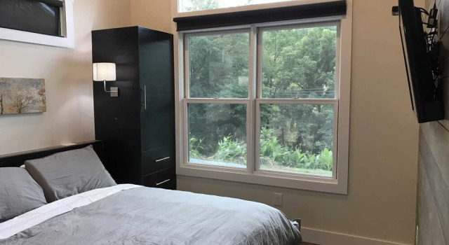 Rivers Edge 1 Bedroom 1 Bathroom Cabin