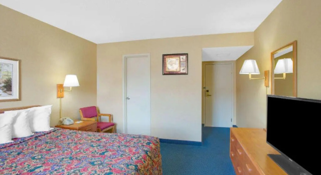 Номер Standard Days Inn by Wyndham Auburn/Finger Lakes Region