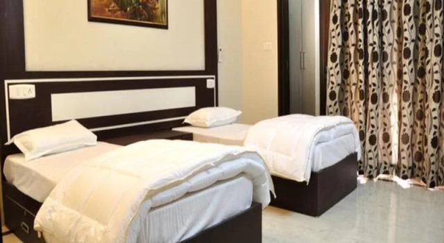 Mohini Home Stay, Забронировать Отель Taj Ganj Таджгандж