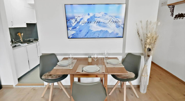 Nouveau studio avec vue imprenable sur les montagnes, Забронировать Отель Лейкербад Вале, рядом с Горнолыжный подъемник Геммибан
