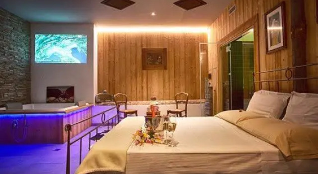 Люкс Deluxe Les Plaisirs dAntan