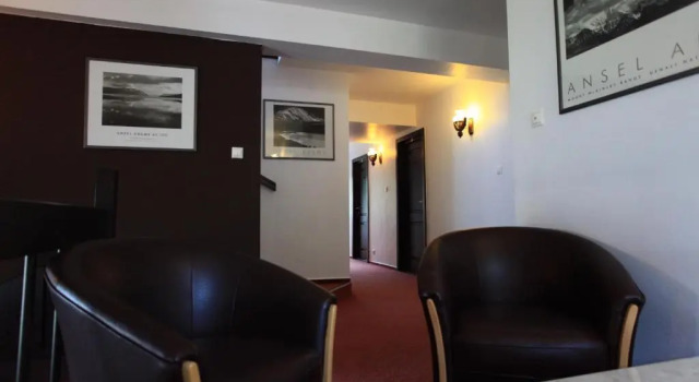 № 32, Book Hostel Hostels in Prahova Valley, Hostel