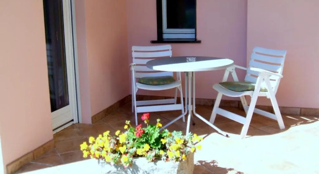 Семейный номер Standard с видом на озеро Hotel Garden