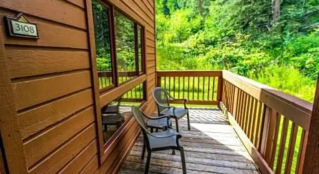 Люкс Cedar at Streamside, a VRI Resort