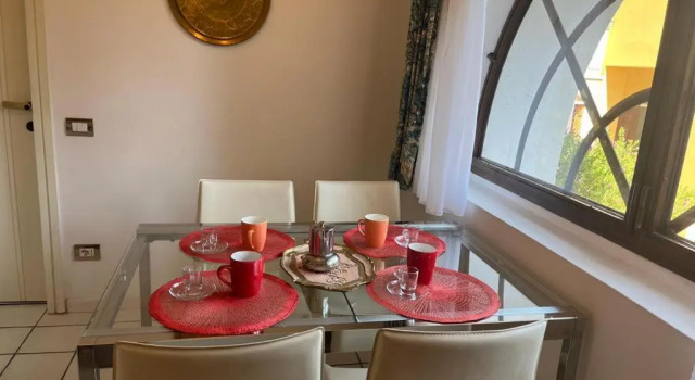 Villa Maria Callas Sirmione, Забронировать Вилла Коттеджи Сирмионе, рядом с Термальный спа-комплекс Aquaria, Коттедж