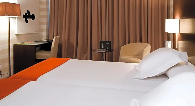 Номер Standard Hotel Zenit Pamplona