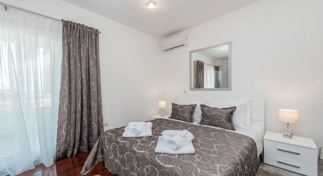 Apartments Very Good Life, Забронировать Апартаменты/квартира Остров Углян , рядом с Пляж Поляна