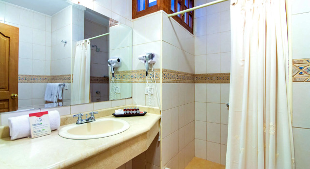 Трёхместный номер Deluxe Hotel Rincon de Puembo, BW Signature Collection