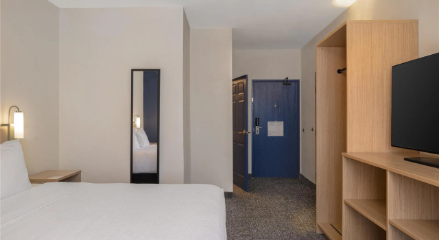 Двухместный номер Standard Spark by Hilton El Paso University