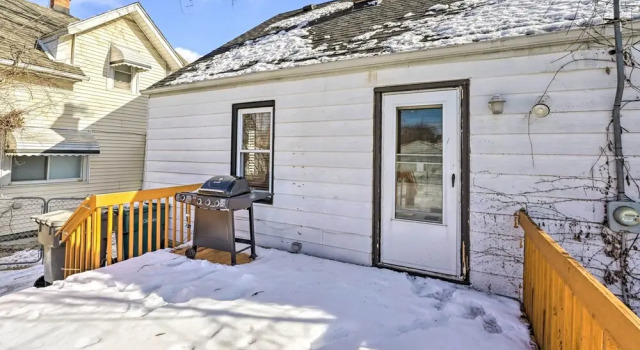 Pet-friendly Dearborn Home < 2 Mi to Downtown!, Брондау Қонақ үй Диърборн Detroit Metropolitan Area