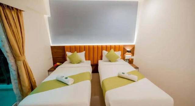 Hotel Heraa International