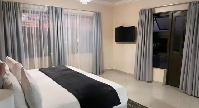 Dineo\s Lodge and Spa, Забронировать Курортный отель Бургерсфорт Машишинг