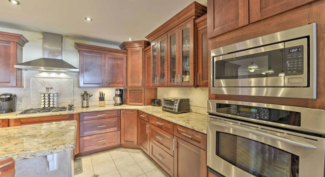 Коттедж Cape May Getaway with Private Deck and Hot Tub