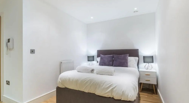 Modern Apt. in the Heart of Docklands