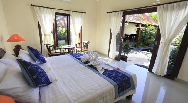 Uma Budhas, Book Hotel Kemenuh Bali