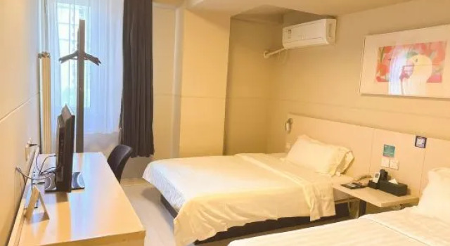 Номер Standard с видом на улицу Jinjiang Inn Beijing Pingguoyuan