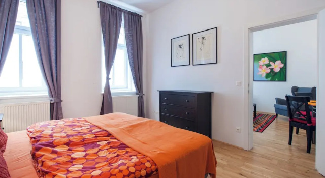 Apartment Theresiengasse Check in 15h to 22h Only, Prenota Appartamento Vienna Austria