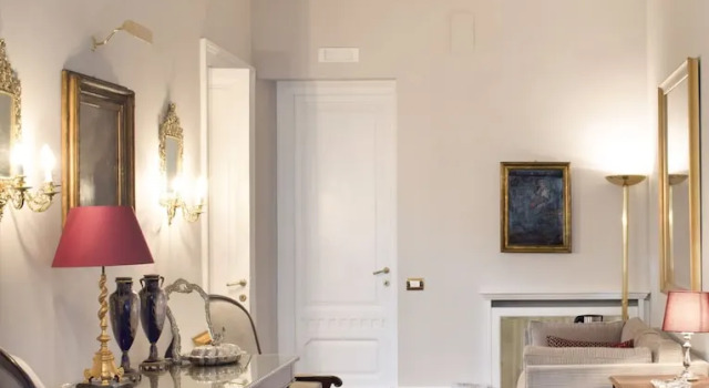 Полулюкс с балконом Vittoria - house of charme