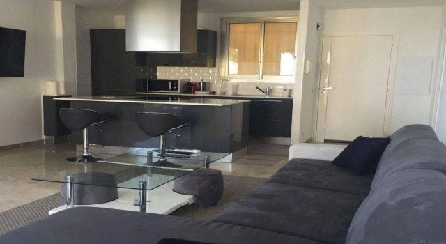 Panoramic Sea View Apartment