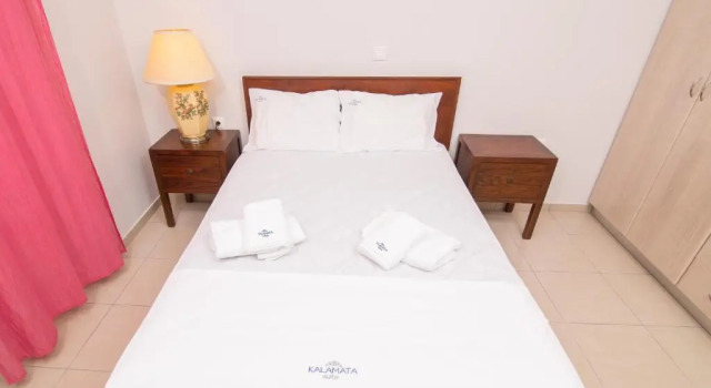 Kalamata Suites Marina
