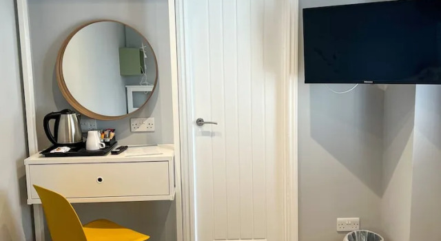 Superior Einzel Zimmer Bendene Townhouse