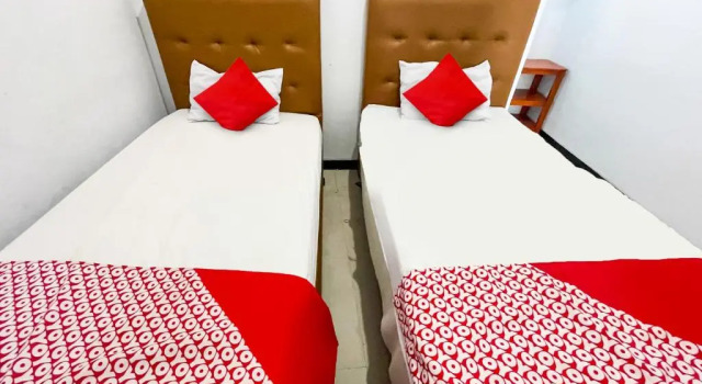 Camera Economy OYO 91599 Penginapan Mutiara Madiun