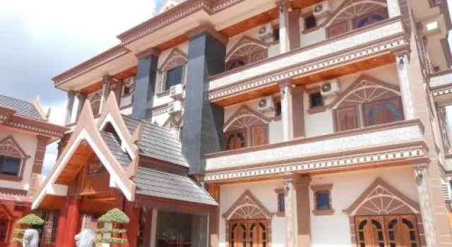 Amphon Hotel, Reservar Hotel Oudomxay Udomsay Province