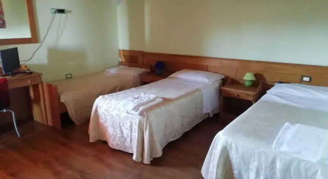 Villa Tardioli Affittacamere, Varaa Villa Hotellit Arielli aamiaisella, Aamiainen