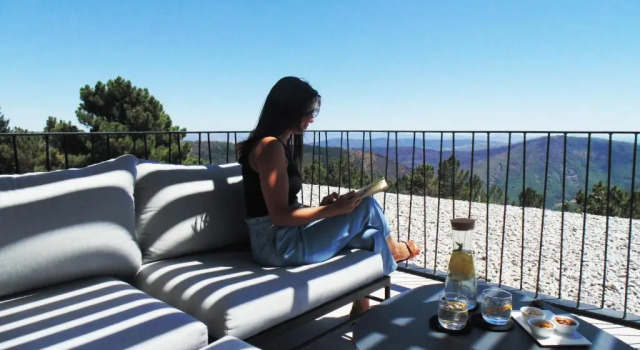 Двухместный номер Deluxe с балконом и с панорамным видом Casa de São Lourenço - Burel Panorama Hotel - member of Relais & Châteaux