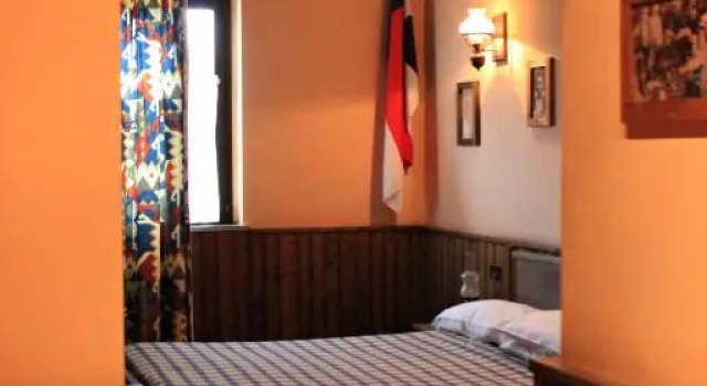 Cowboys Guest Ranch, Book Guesthouse Voghera Lombardy