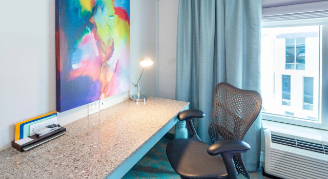 Четырёхместный номер Standard Hilton Garden Inn Asheville Downtown