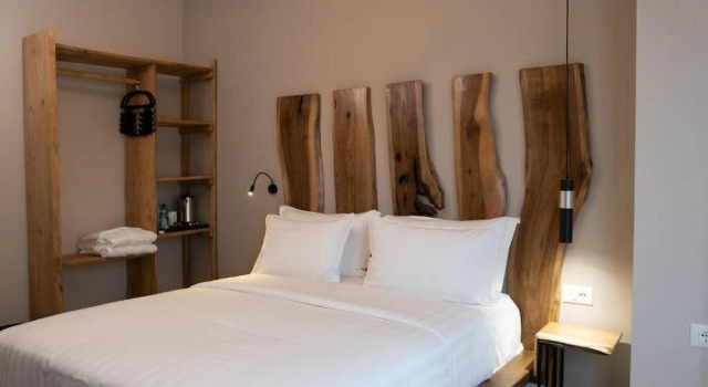 Ura e Kovacit Agrotourism, Reserva ahora Hotel Hoteles en Korçë County con piscina, Piscina