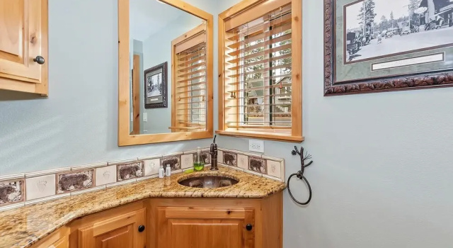 Коттедж Lakefront Estate w/ Private Dock, Hottub, Firepit Lagunita Shores by Avantstay