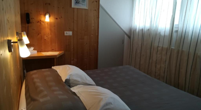Двухместный номер Standard Hôtel Restaurant Les Tilleuls et son espace détente