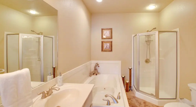 Апартаменты с 2 комнатами с балконом Pool & Lake Hamilton Access: Hot Springs Condo!
