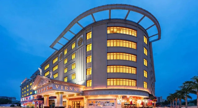 Vienna Hotel Guangzhou Baiyun Airport Huadu Avenue, Boek Hotel Hotels in Guangdong met parkeren, Parkeren