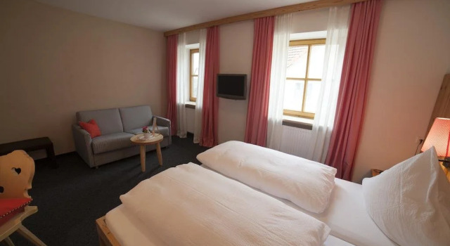 Pension & Ferienwohnung Breitmoser Angelika, Book Guesthouse Hotels in Bavaria with Breakfast, Breakfasts