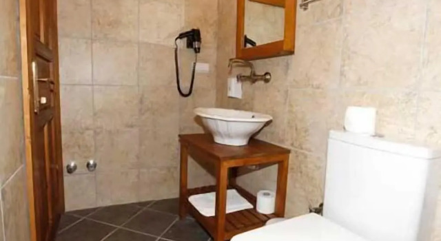 Двухместный номер Standard с балконом Nazhan Hotel - Boutique Class