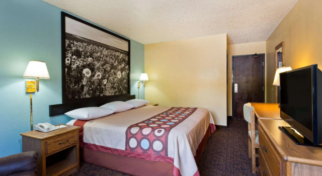 Двухместный номер Standard Super 8 by Wyndham Lexington Park/California Area