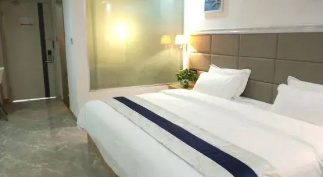 Weicheng Holiday Hotel, Prenota Hotel Hotel a Zhoushan con parcheggio, Parcheggio