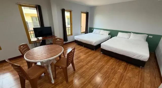 Семейный номер Standard с балконом Chiang Kham Ruk Khun Hotel